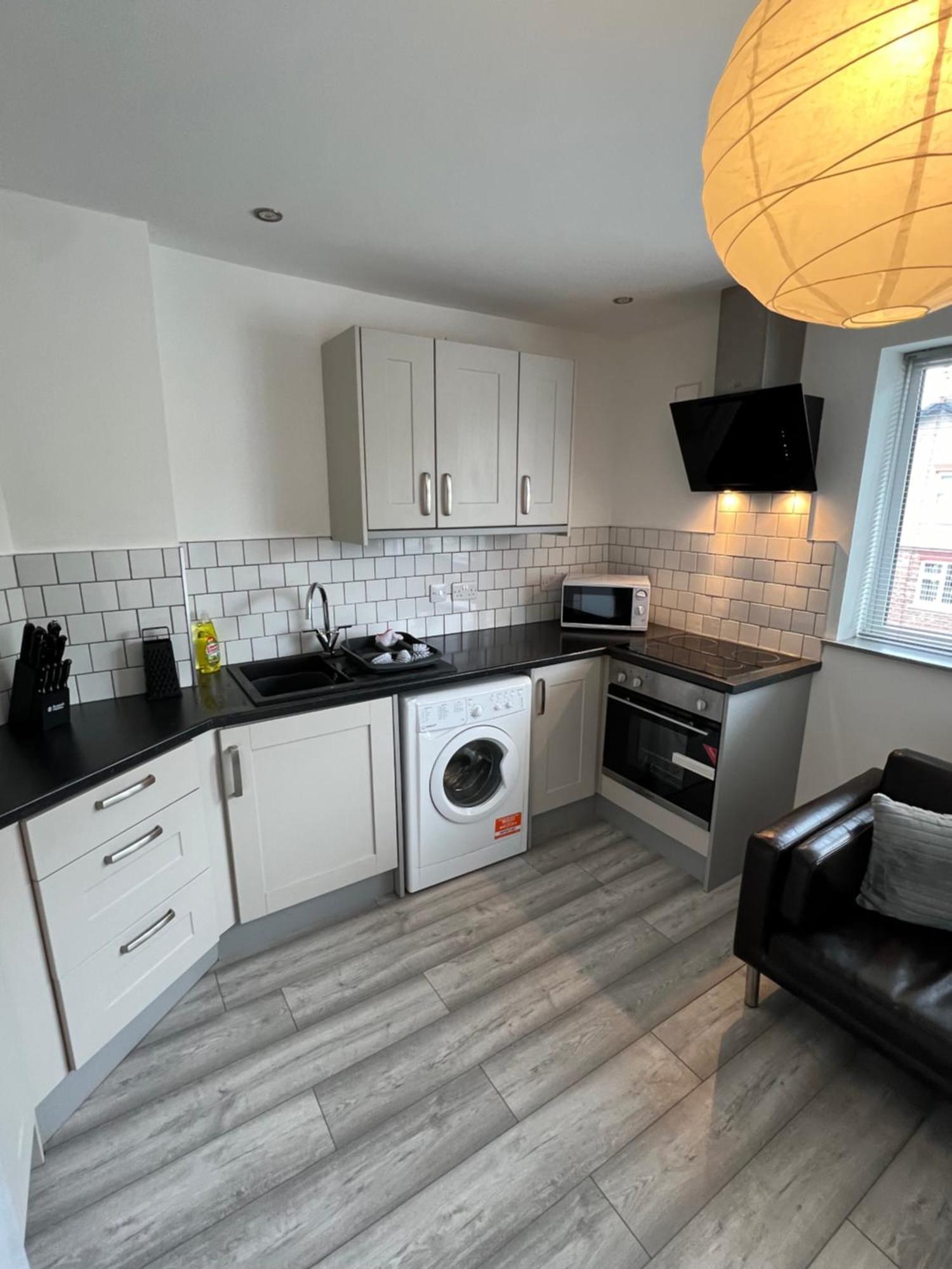 Cosy Modern Apartment Warrington Extérieur photo