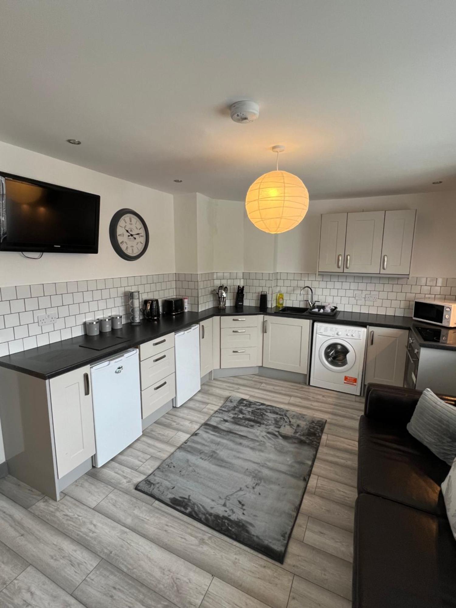 Cosy Modern Apartment Warrington Extérieur photo